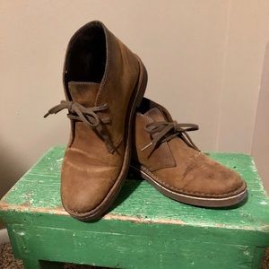 Clark’s Shoes: Desert Boot